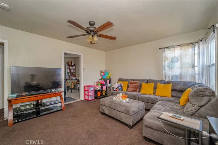 208 E Imperial, Los Angeles, California 90061