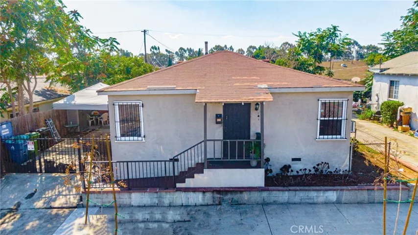 208 E Imperial, Los Angeles, California 90061