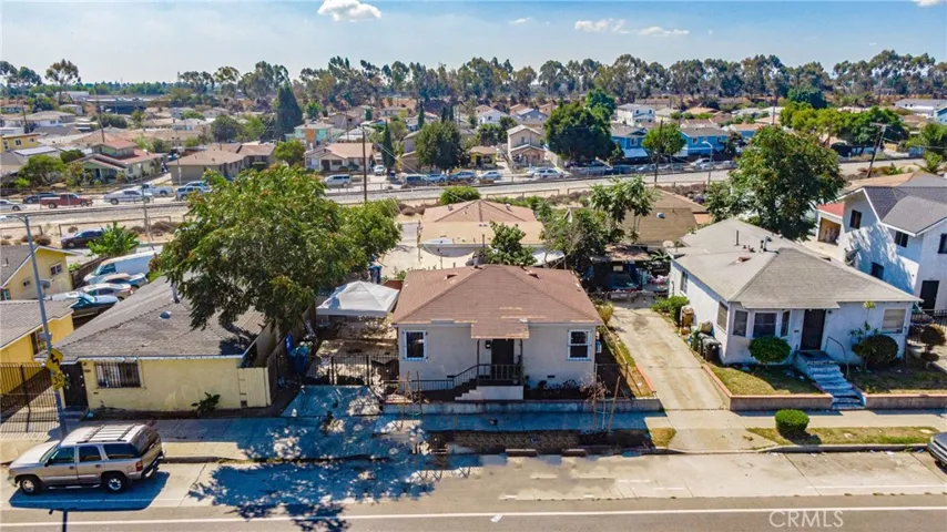 208 E Imperial, Los Angeles, California 90061