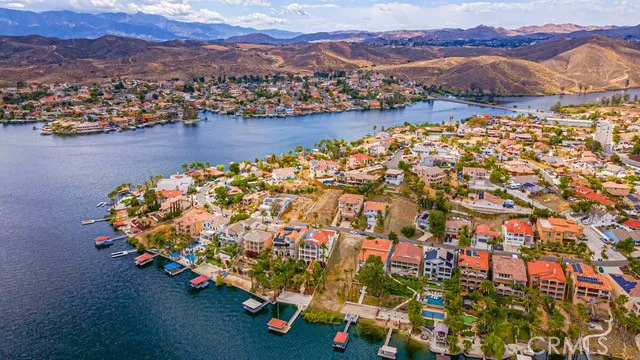 22146 San Joaquin Drive W, Canyon Lake, California 92587