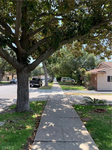 327 N Monterey Street A, Alhambra, California 91801