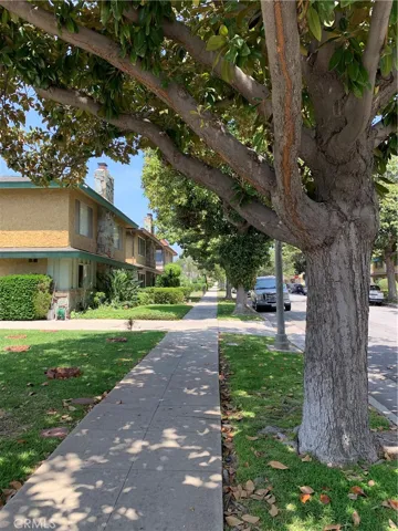 327 N Monterey Street A, Alhambra, California 91801