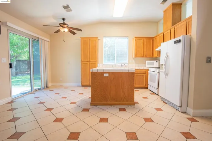 2190 El Lago Drive, Oakley, California 94561