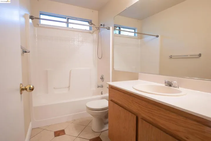 2190 El Lago Drive, Oakley, California 94561