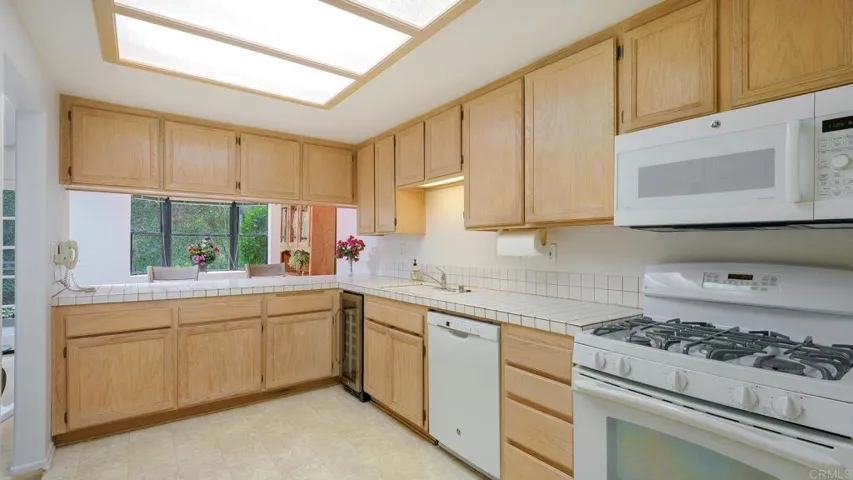 1718 Tecalote Drive 4, Fallbrook, California 92028