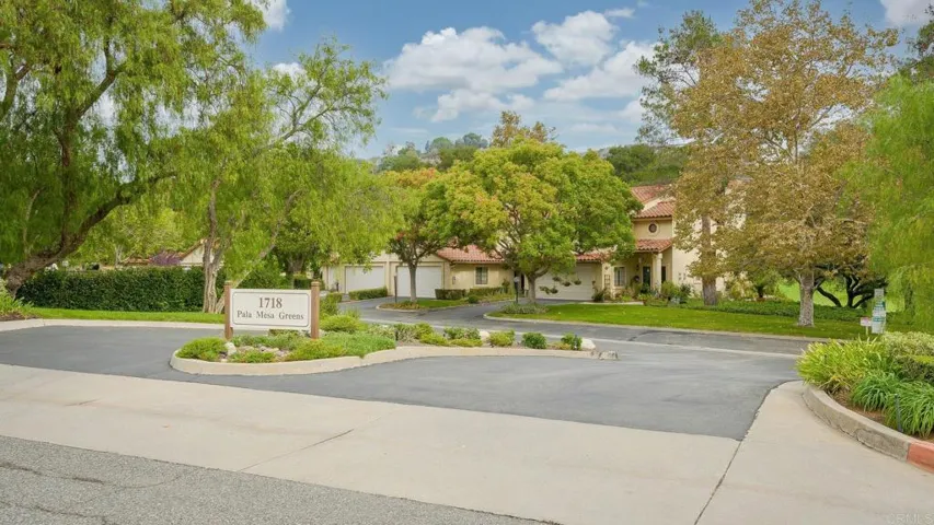 1718 Tecalote Drive 4, Fallbrook, California 92028