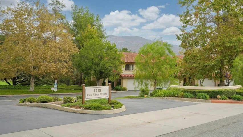1718 Tecalote Drive 4, Fallbrook, California 92028