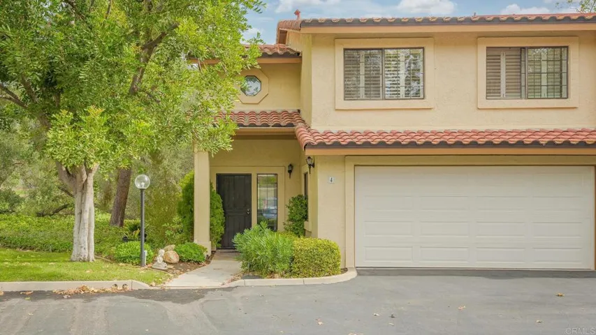 1718 Tecalote Drive 4, Fallbrook, California 92028