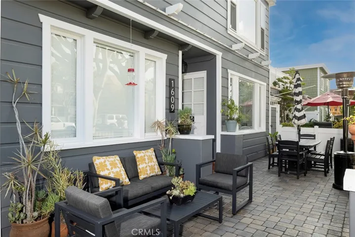 1609 E Balboa Boulevard, Newport Beach, California 92661