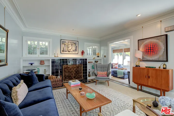 1551 Courtney Avenue, Los Angeles, California 90046