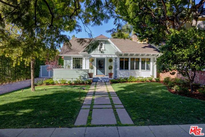 1551 Courtney Avenue, Los Angeles, California 90046