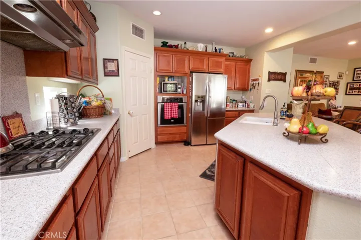 32982 Lamtarra, Menifee, California 92584
