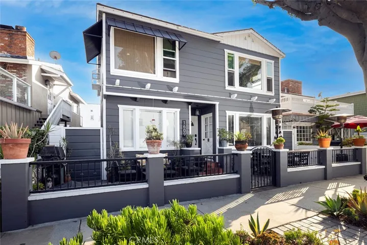 1609 E Balboa Boulevard, Newport Beach, California 92661