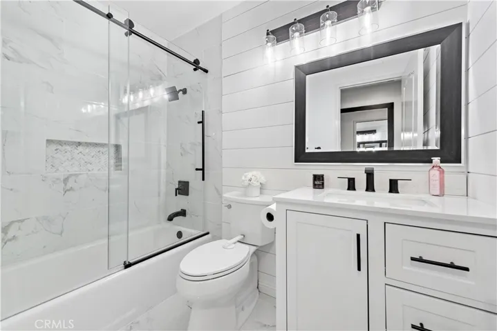 Newly remodeled guest bath