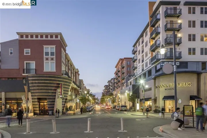 6363 Christie Ave, Emeryville, California 94608