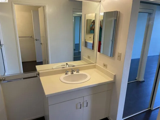 6363 Christie Ave, Emeryville, California 94608