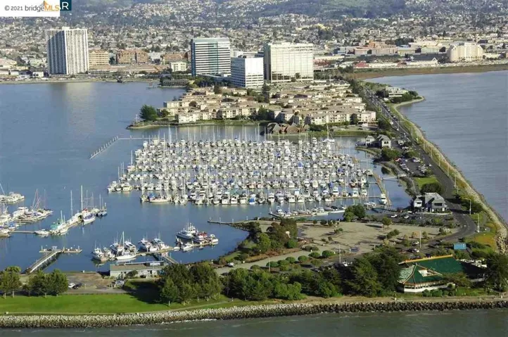 6363 Christie Ave, Emeryville, California 94608