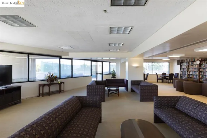 6363 Christie Ave, Emeryville, California 94608