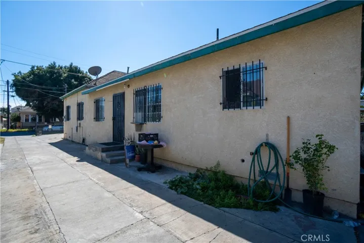 1245 E 47th Street, Los Angeles, California 90011
