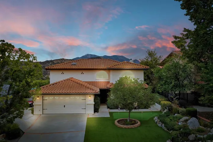 15659 Vista Vicente Drive, Ramona, California 92065