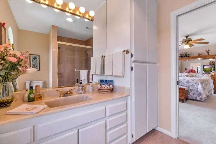 15659 Vista Vicente Drive, Ramona, California 92065