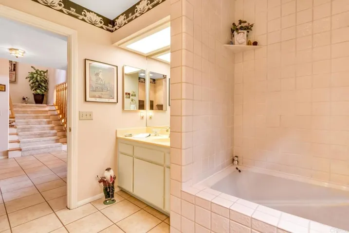 15659 Vista Vicente Drive, Ramona, California 92065