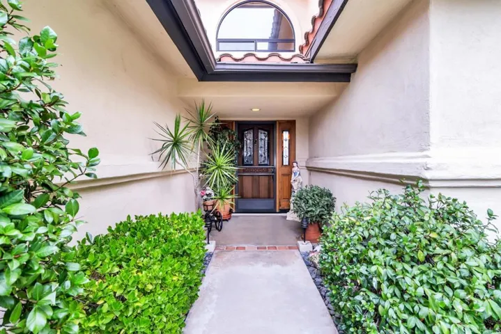 15659 Vista Vicente Drive, Ramona, California 92065