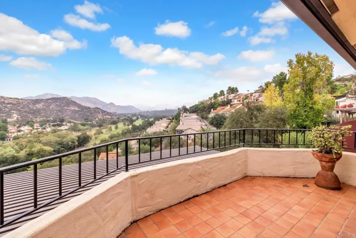 15659 Vista Vicente Drive, Ramona, California 92065