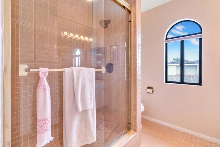 15659 Vista Vicente Drive, Ramona, California 92065