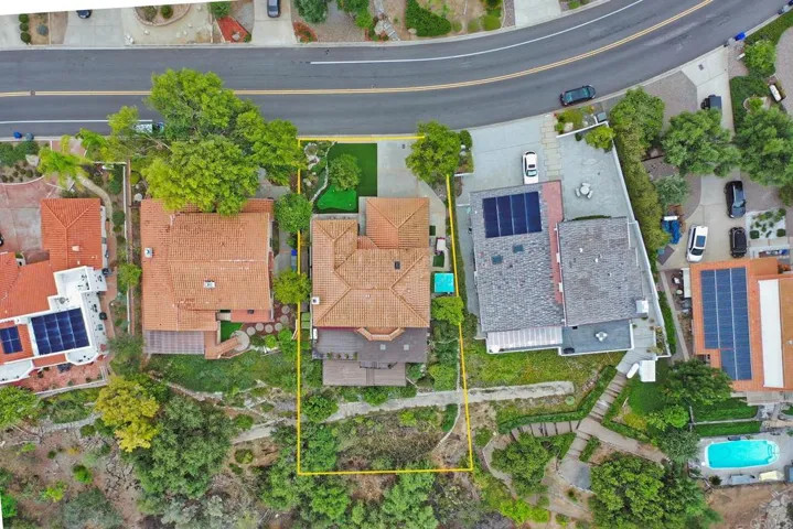 15659 Vista Vicente Drive, Ramona, California 92065