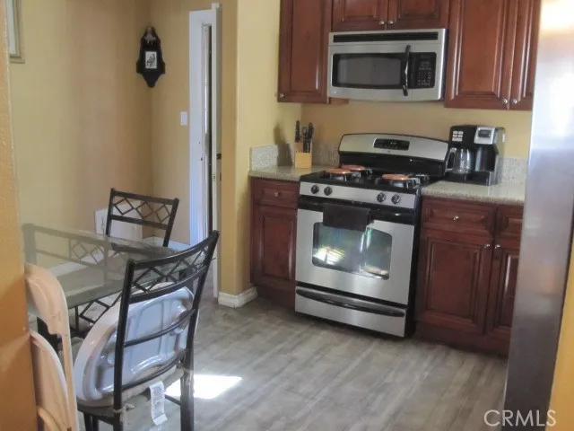 1026 W Walnut Street, Santa Ana, California 92703