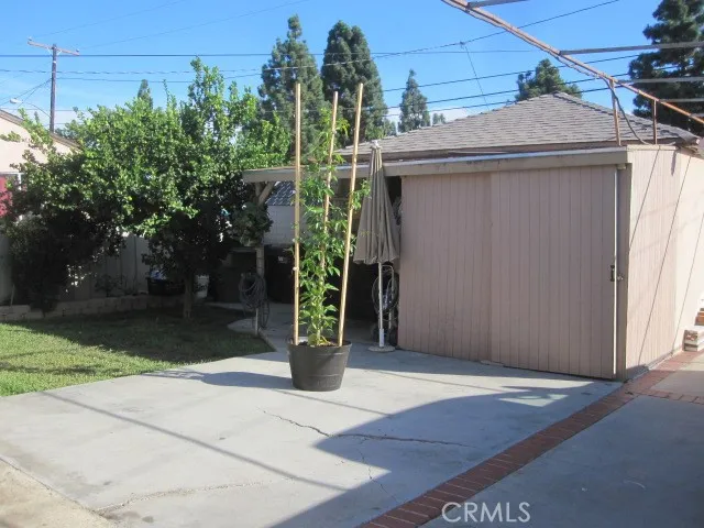 1026 W Walnut Street, Santa Ana, California 92703