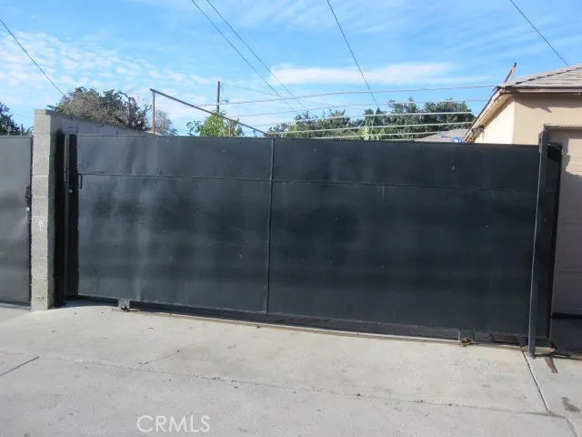 1026 W Walnut Street, Santa Ana, California 92703
