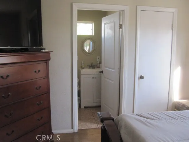 1026 W Walnut Street, Santa Ana, California 92703