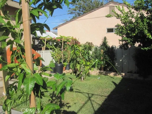 1026 W Walnut Street, Santa Ana, California 92703