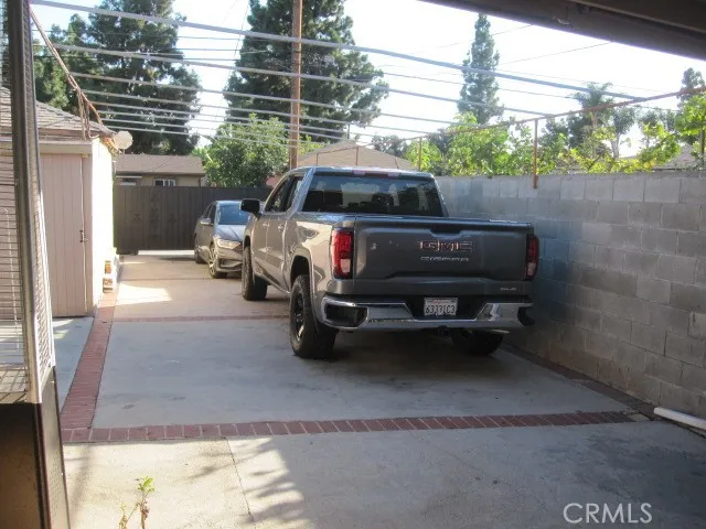 1026 W Walnut Street, Santa Ana, California 92703