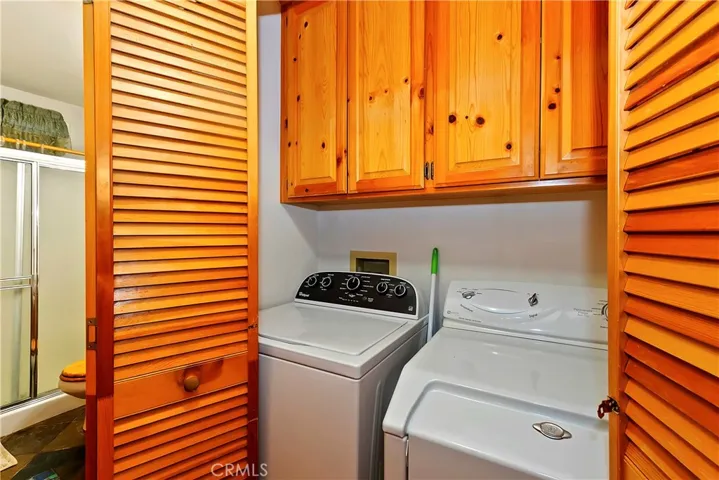 LAUNDRY AREA
