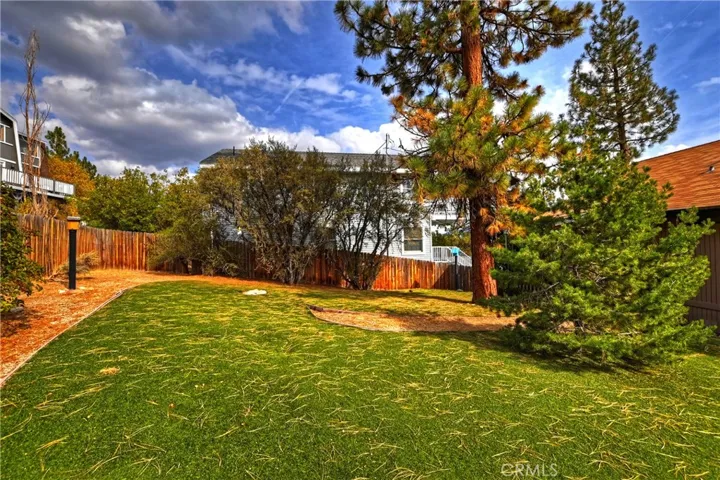 39318 Garden Place, Fawnskin, California 92333