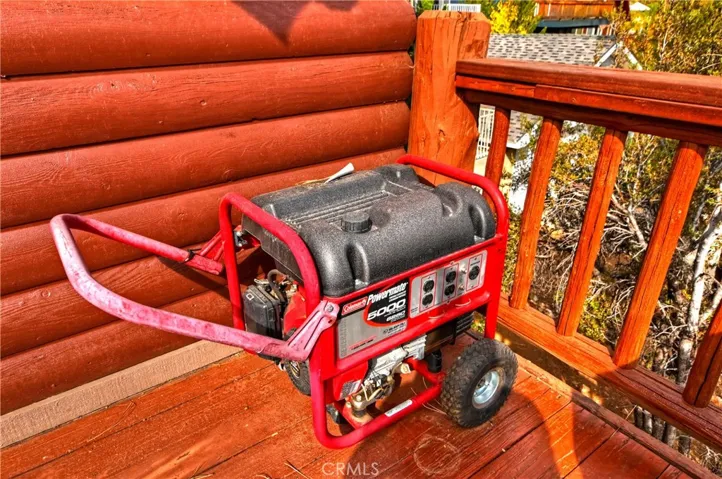 BACK-UP GENERATOR FOR EMERGENCY POWER OUTAGES