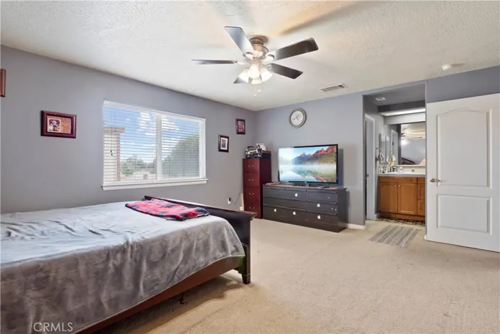 14962 Ranchero Road, Hesperia, California 92345