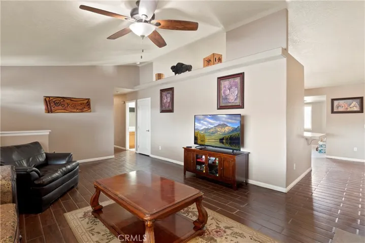 14962 Ranchero Road, Hesperia, California 92345