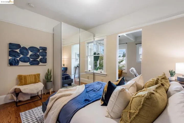 275 Ridgeway Ave, Oakland, California 94611