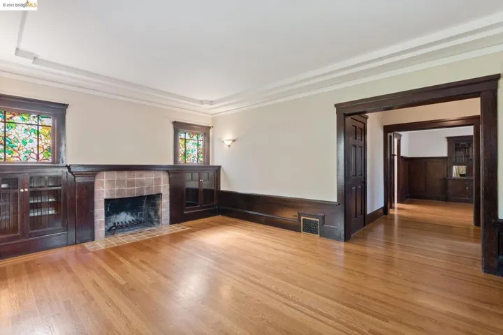 275 Ridgeway Ave, Oakland, California 94611