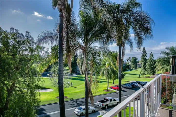 2384 Via Mariposa W 3f, Laguna Woods, California 92637