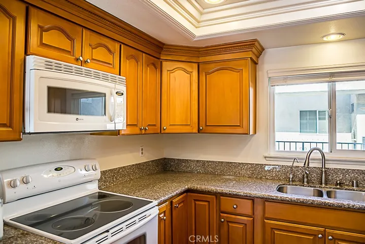 2384 Via Mariposa W 3f, Laguna Woods, California 92637