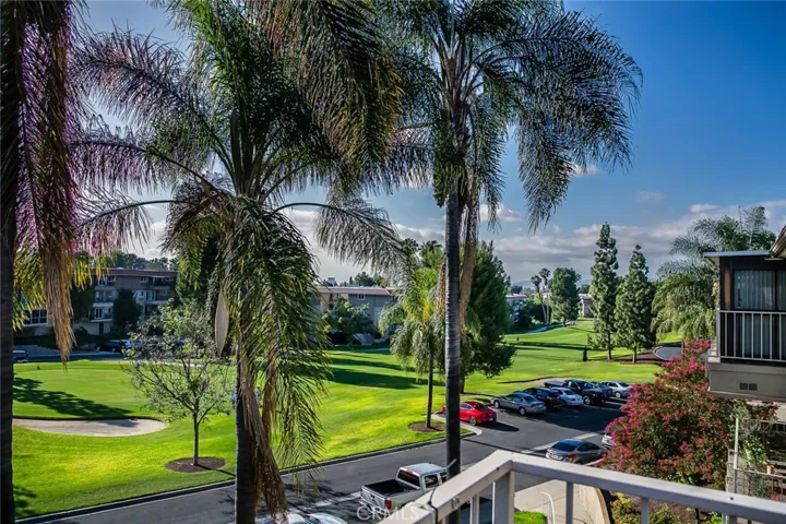 2384 Via Mariposa W 3f, Laguna Woods, California 92637