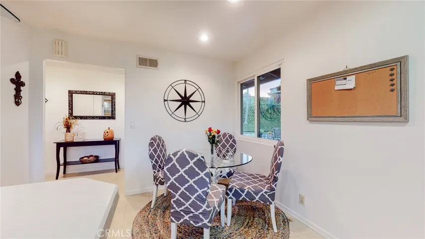Breakfast nook.