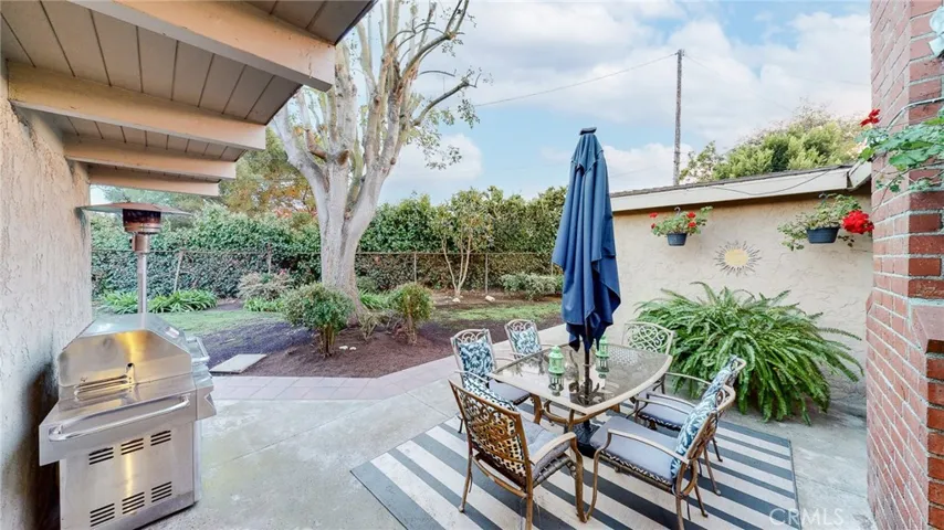 6111 Monero Drive, Rancho Palos Verdes, California 90275