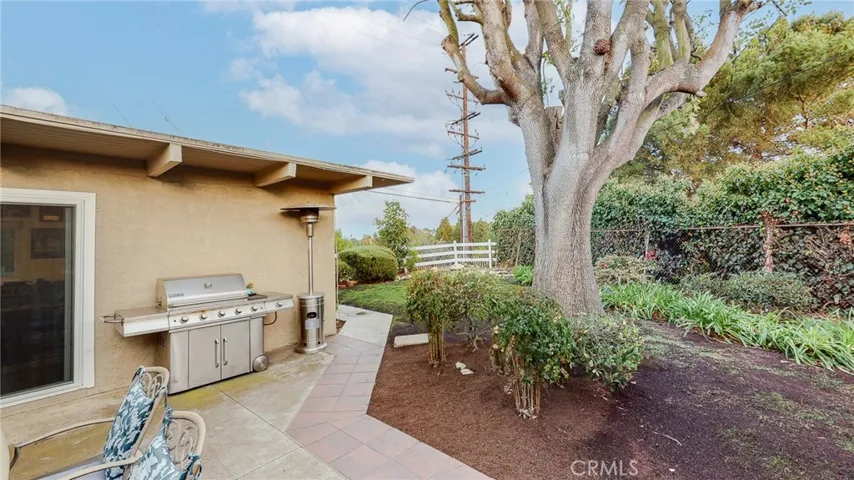 6111 Monero Drive, Rancho Palos Verdes, California 90275
