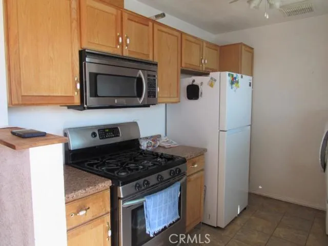 1000 1002 E Navajo Street, Barstow, California 92311
